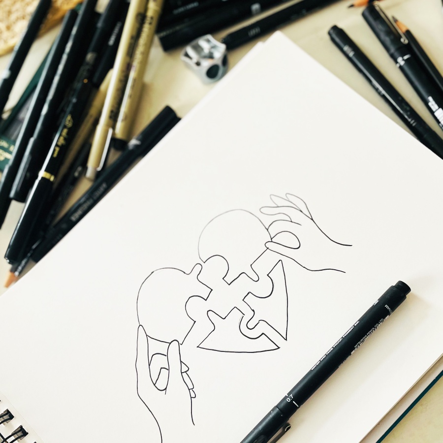 croquis logo Sandra Hervault