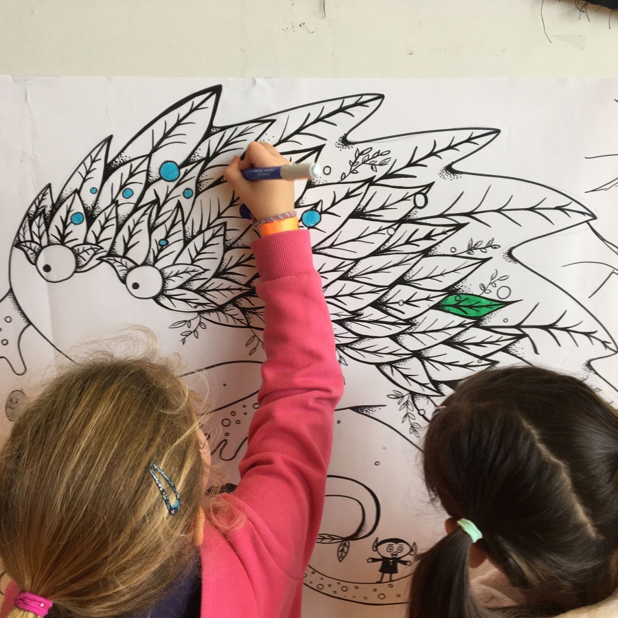 fresque à colorier mediatheque